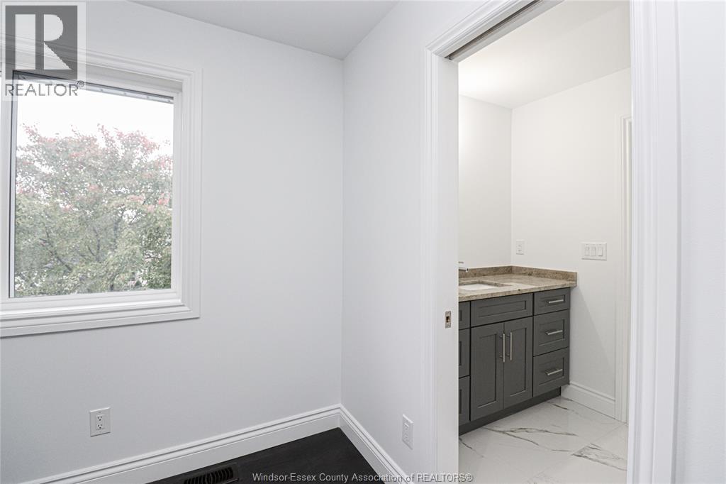 2492 Mayfair Avenue South, Lasalle, Ontario  N9J 2M6 - Photo 37 - 26001164