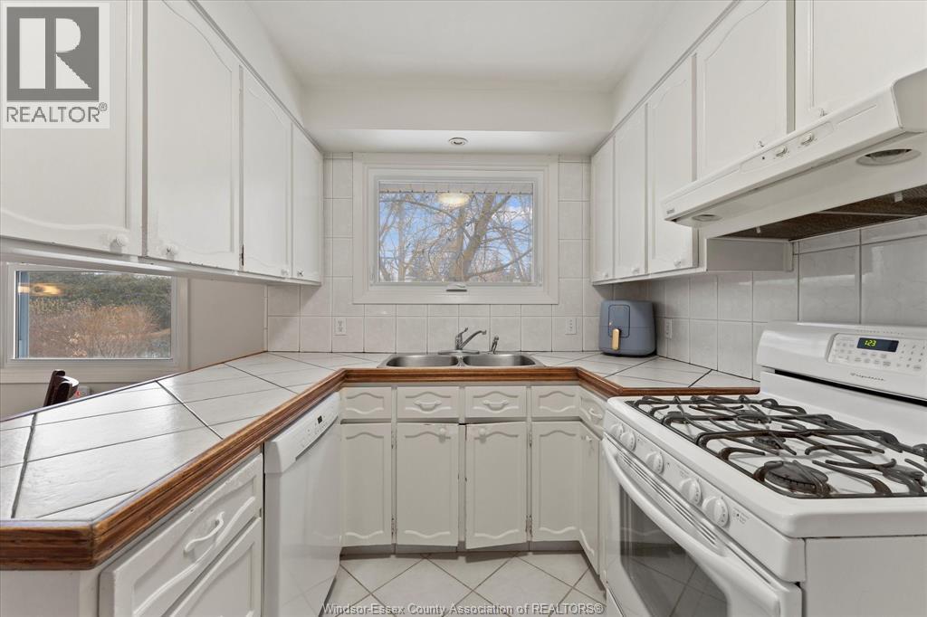3640 Avondale, Windsor, Ontario N9E 1X9 - Photo 9 - 26001178