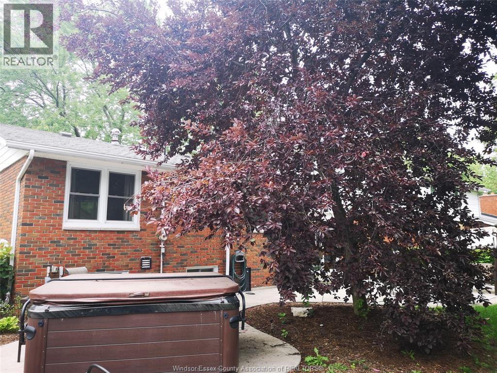 3640 Avondale, Windsor, Ontario N9E 1X9 - Photo 44 - 26001178