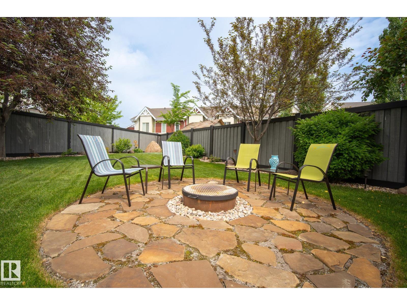 1079 Mckinney Gr Nw, Edmonton, Alberta  T6R 3S5 - Photo 10 - E4470088