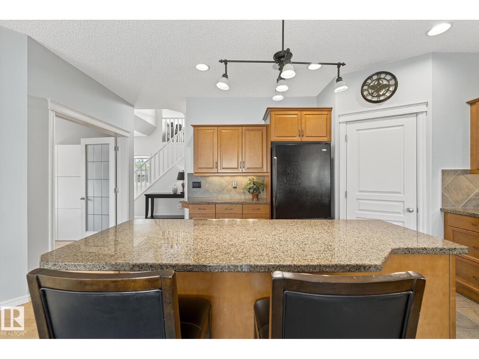 1079 Mckinney Gr Nw, Edmonton, Alberta  T6R 3S5 - Photo 34 - E4470088