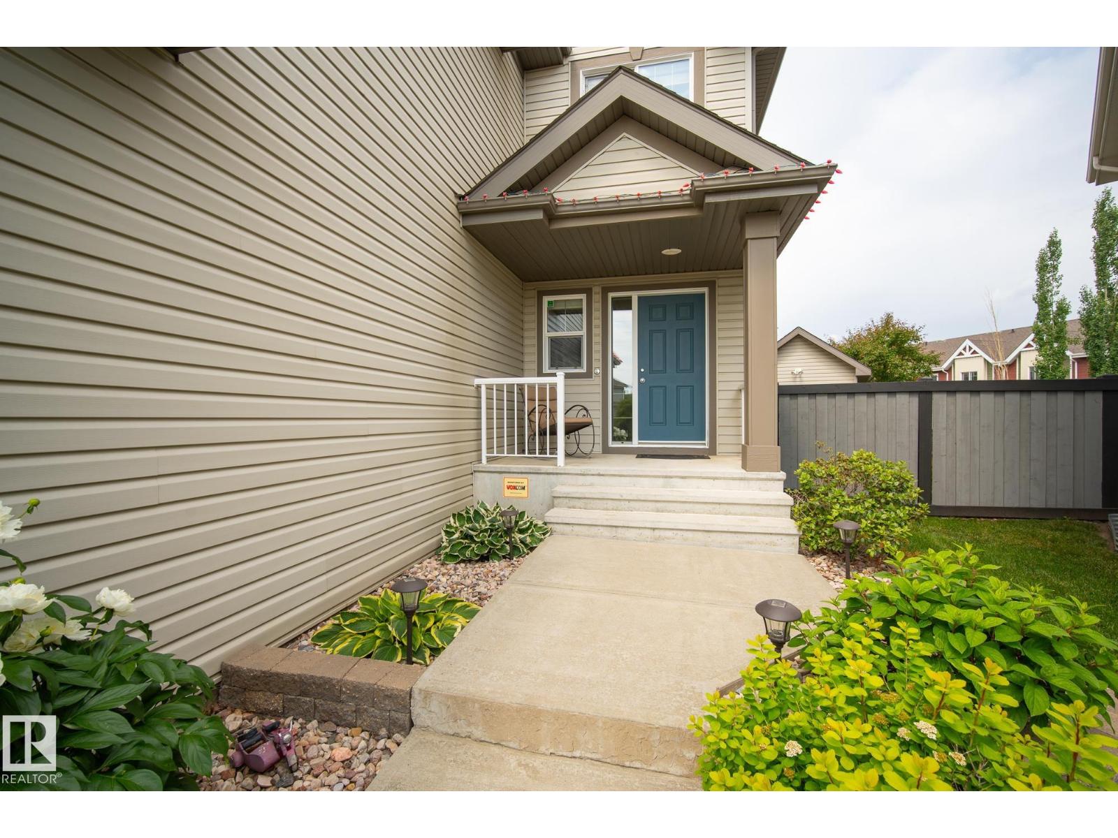 1079 Mckinney Gr Nw, Edmonton, Alberta  T6R 3S5 - Photo 4 - E4470088
