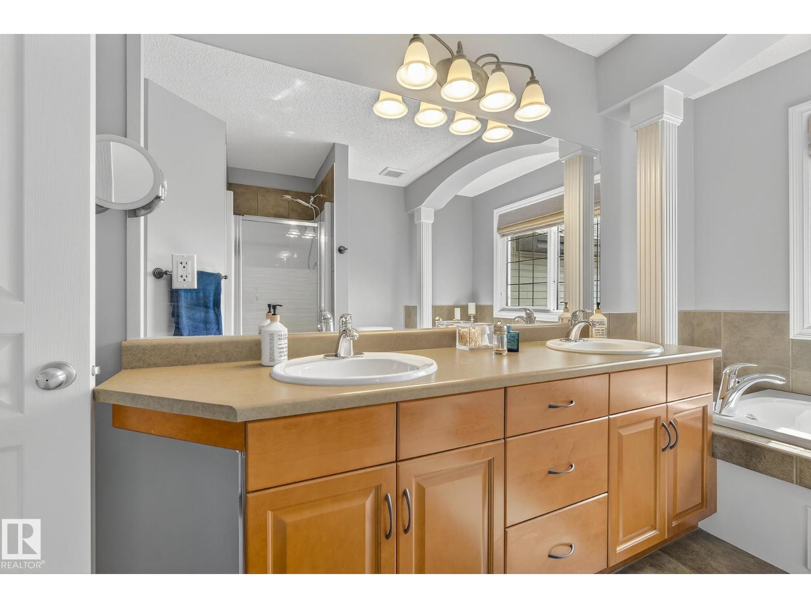 1079 Mckinney Gr Nw, Edmonton, Alberta  T6R 3S5 - Photo 56 - E4470088