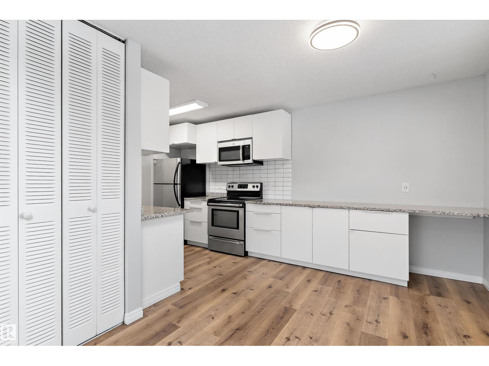 4d Twin Tc Nw, Edmonton, Alberta  T6K 1V4 - Photo 15 - E4470092