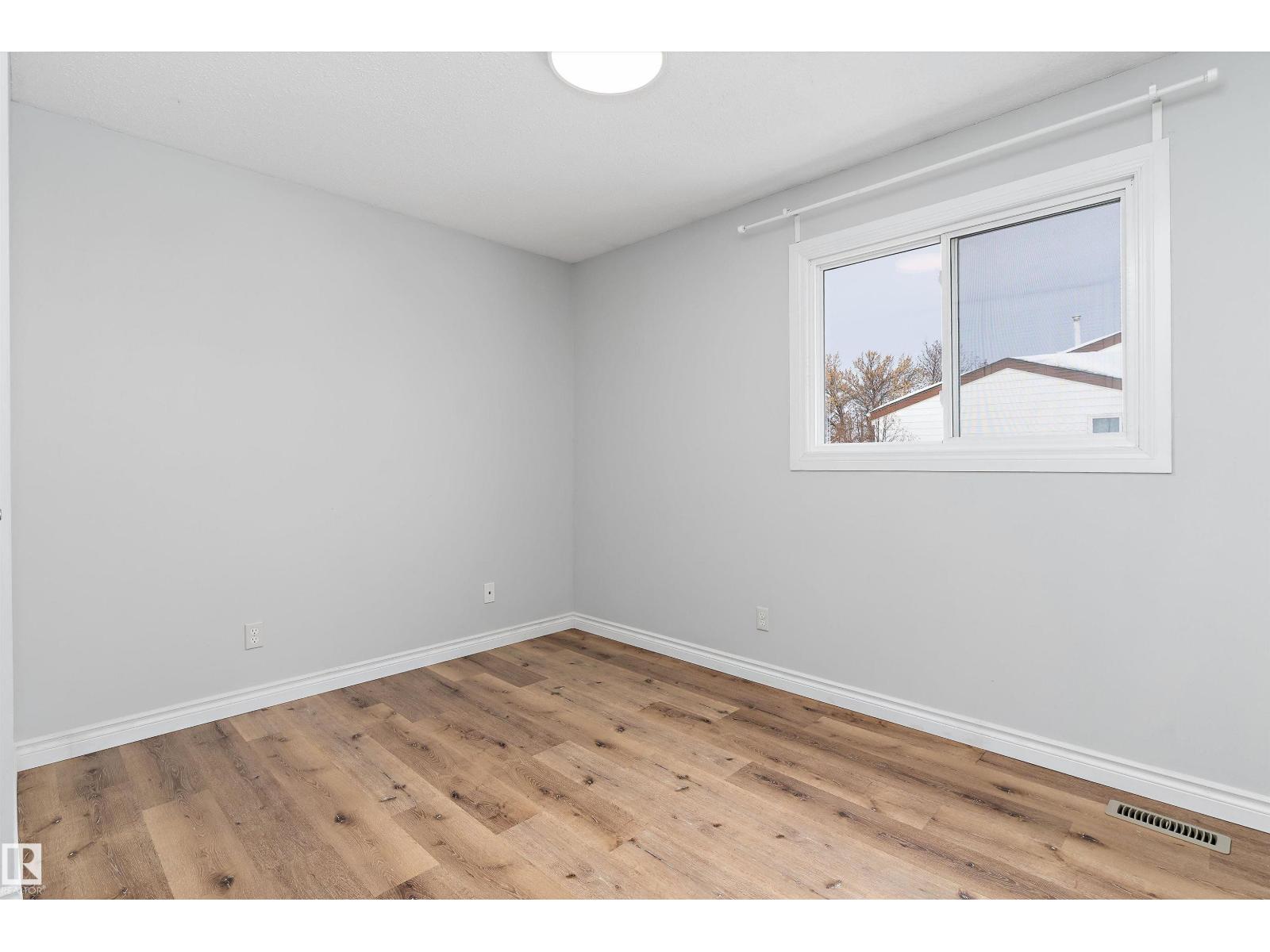 4d Twin Tc Nw, Edmonton, Alberta  T6K 1V4 - Photo 30 - E4470092