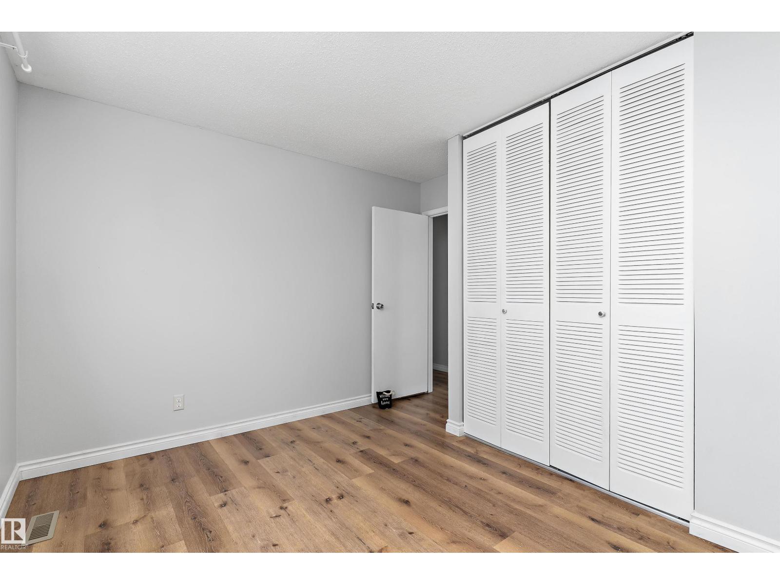 4d Twin Tc Nw, Edmonton, Alberta  T6K 1V4 - Photo 31 - E4470092