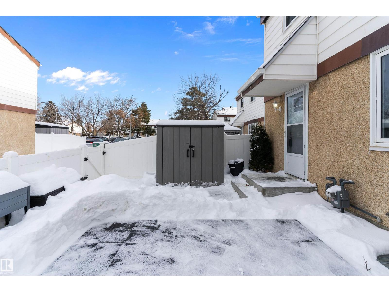 4d Twin Tc Nw, Edmonton, Alberta  T6K 1V4 - Photo 4 - E4470092