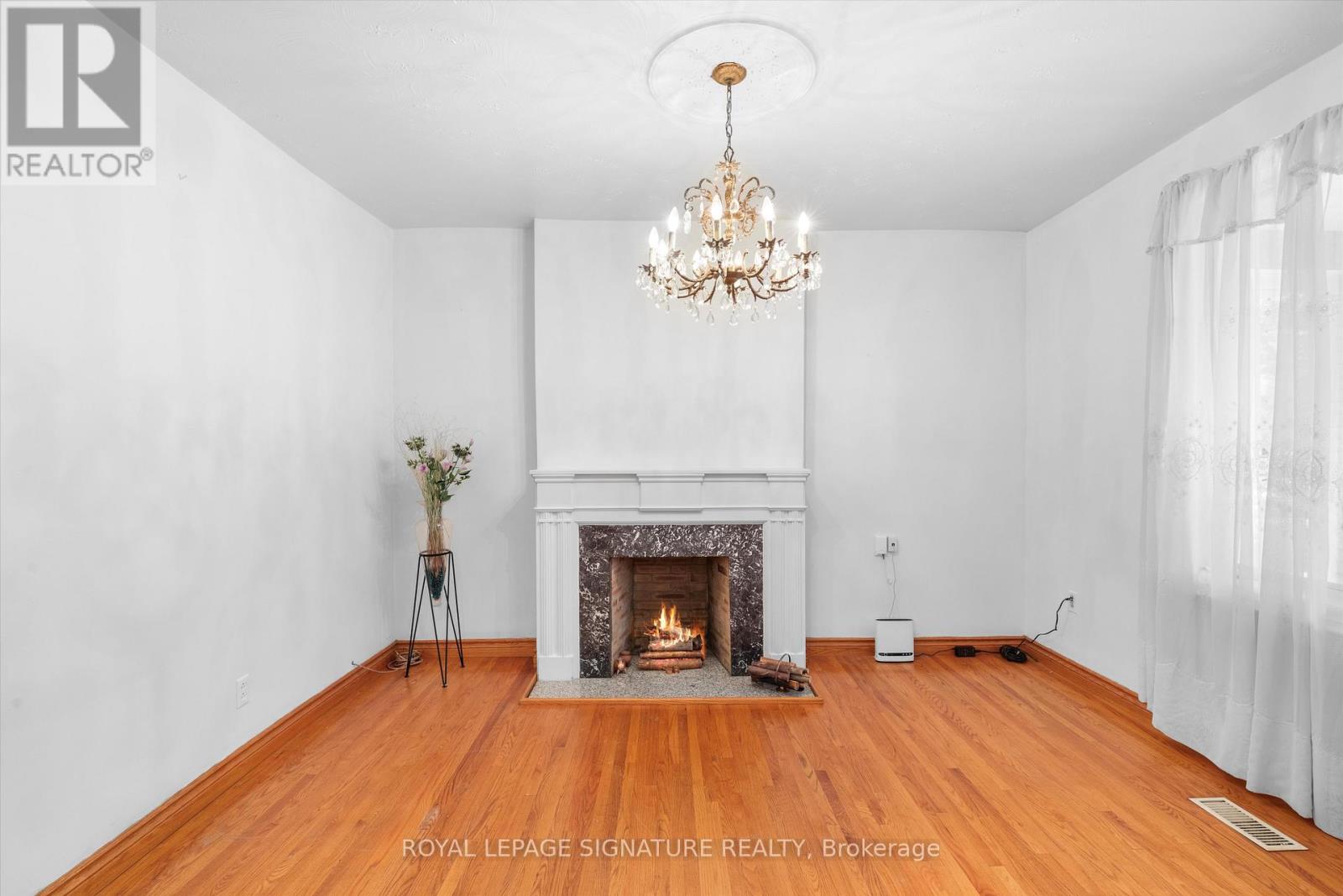 244 Grace Street, Toronto, Ontario  M6G 3A6 - Photo 6 - C12698644