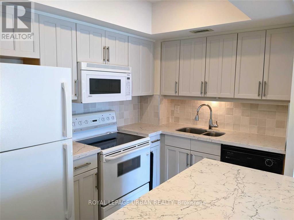 918 - 65 Scadding Avenue, Toronto, Ontario  M5A 4L1 - Photo 5 - C12698672