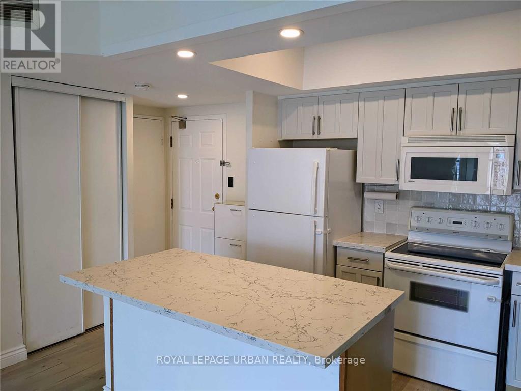 918 - 65 Scadding Avenue, Toronto, Ontario  M5A 4L1 - Photo 6 - C12698672