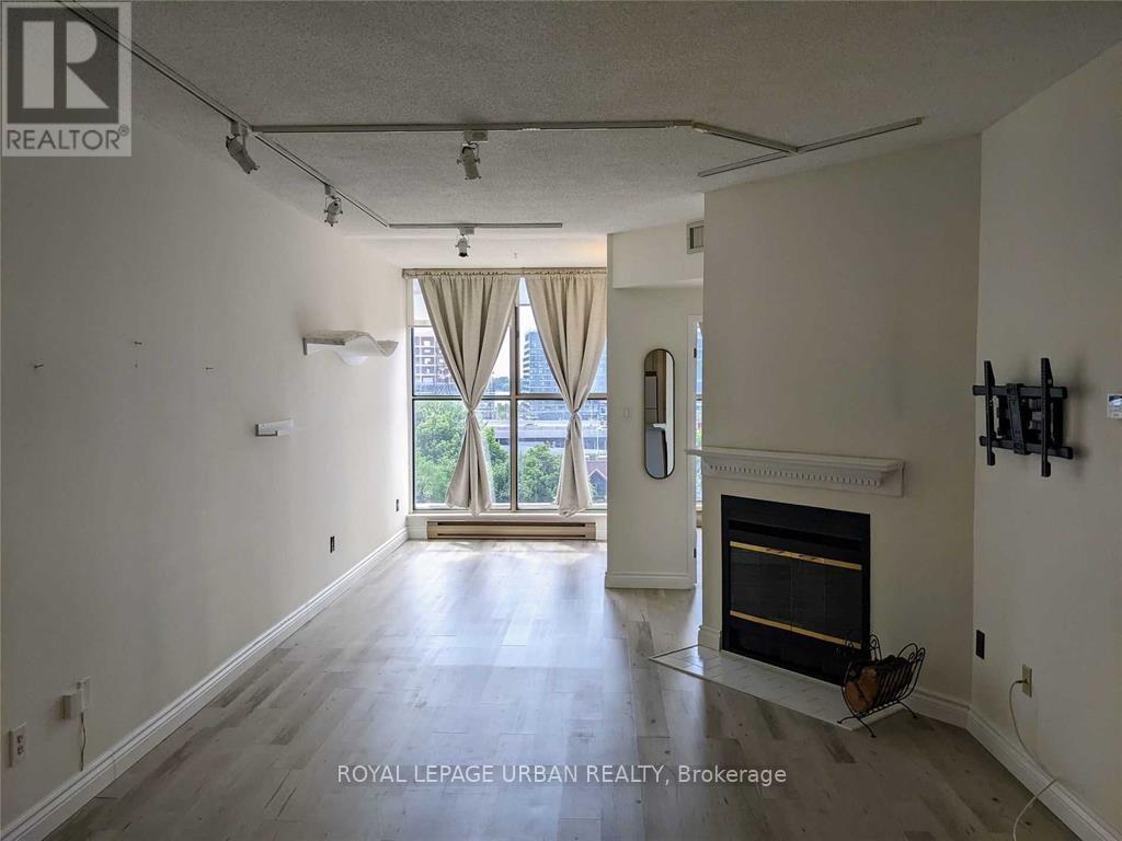 918 - 65 Scadding Avenue, Toronto, Ontario  M5A 4L1 - Photo 8 - C12698672