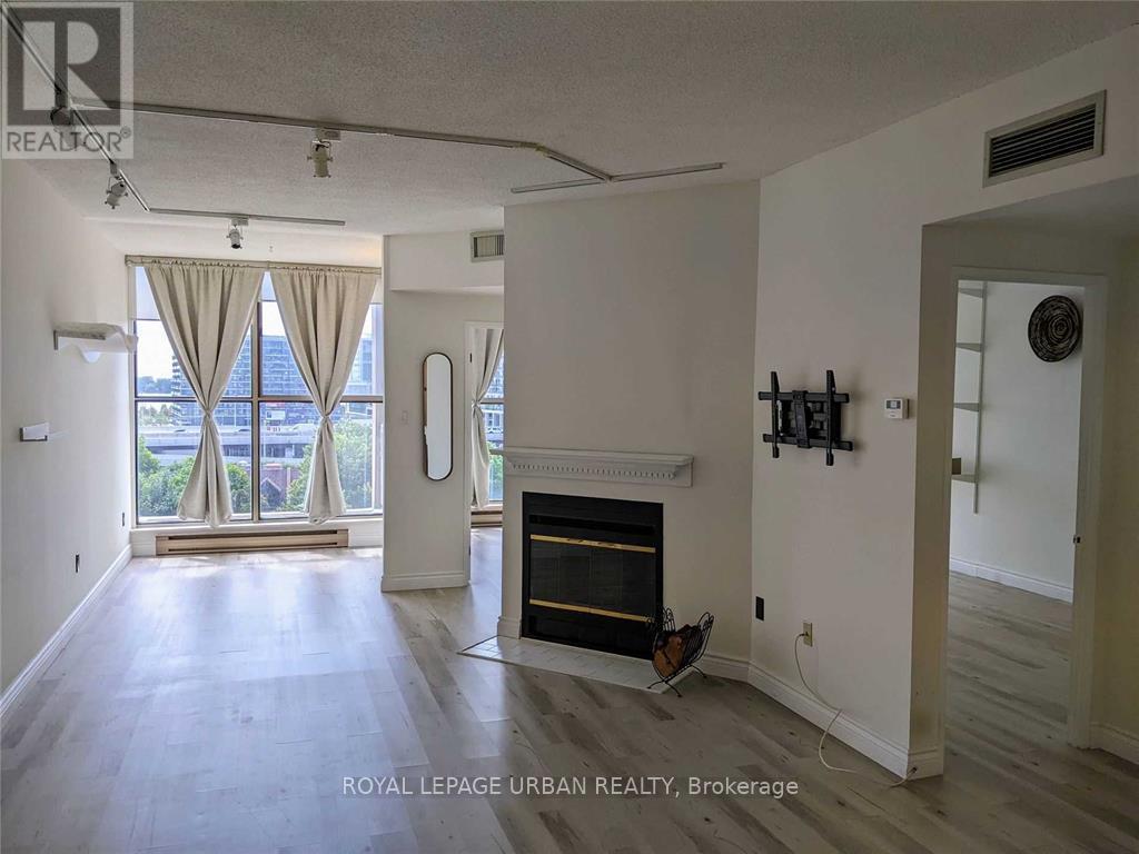 918 - 65 Scadding Avenue, Toronto, Ontario  M5A 4L1 - Photo 9 - C12698672