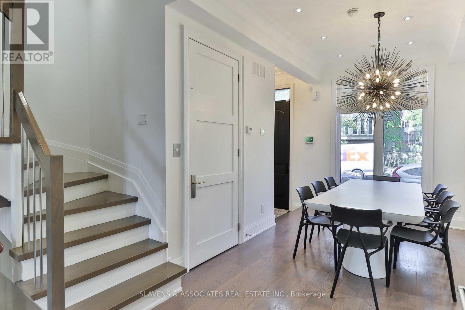 51b Burnaby Boulevard, Toronto, Ontario  M5N 1G3 - Photo 5 - C12698700