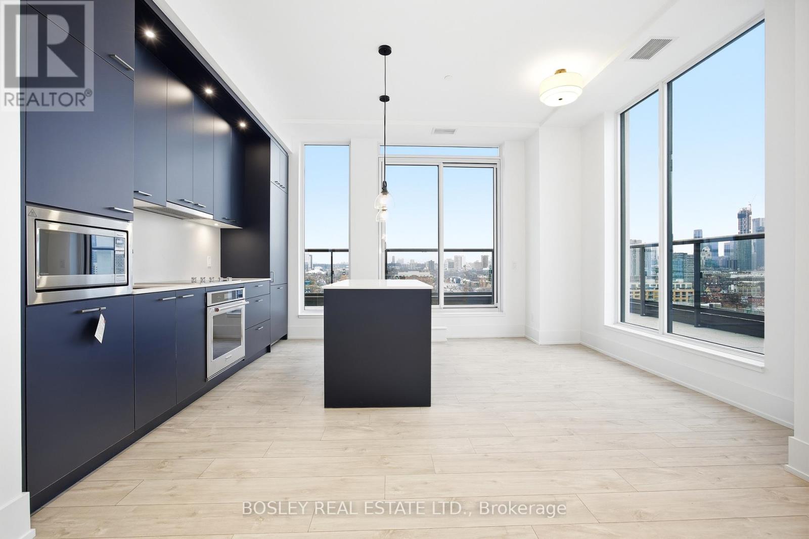 Gph - 115 Denison Avenue, Toronto, Ontario  M5T 2N1 - Photo 2 - C12698702