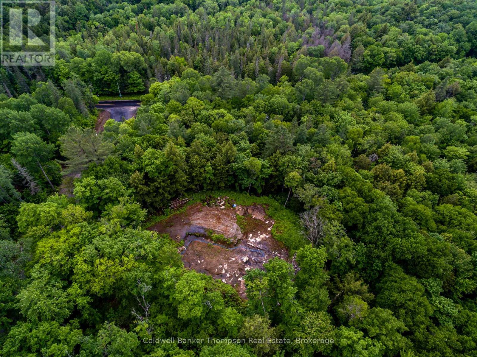 16 Claren Crescent, Huntsville, Ontario P1H 0C3 - Photo 17 - X12642482