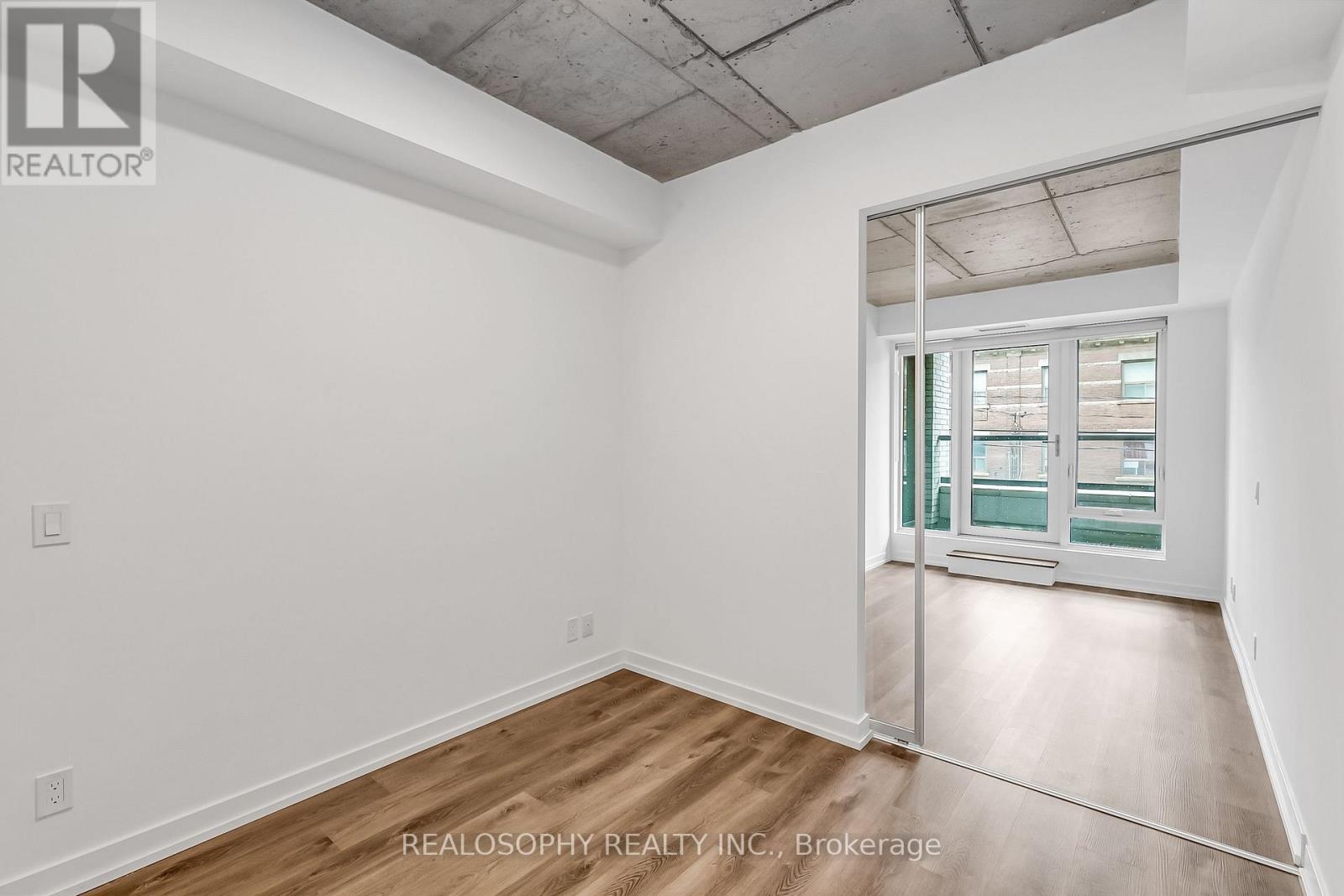 408 - 115 Larchmount Avenue, Toronto, Ontario  M4M 2Y6 - Photo 8 - E12698746