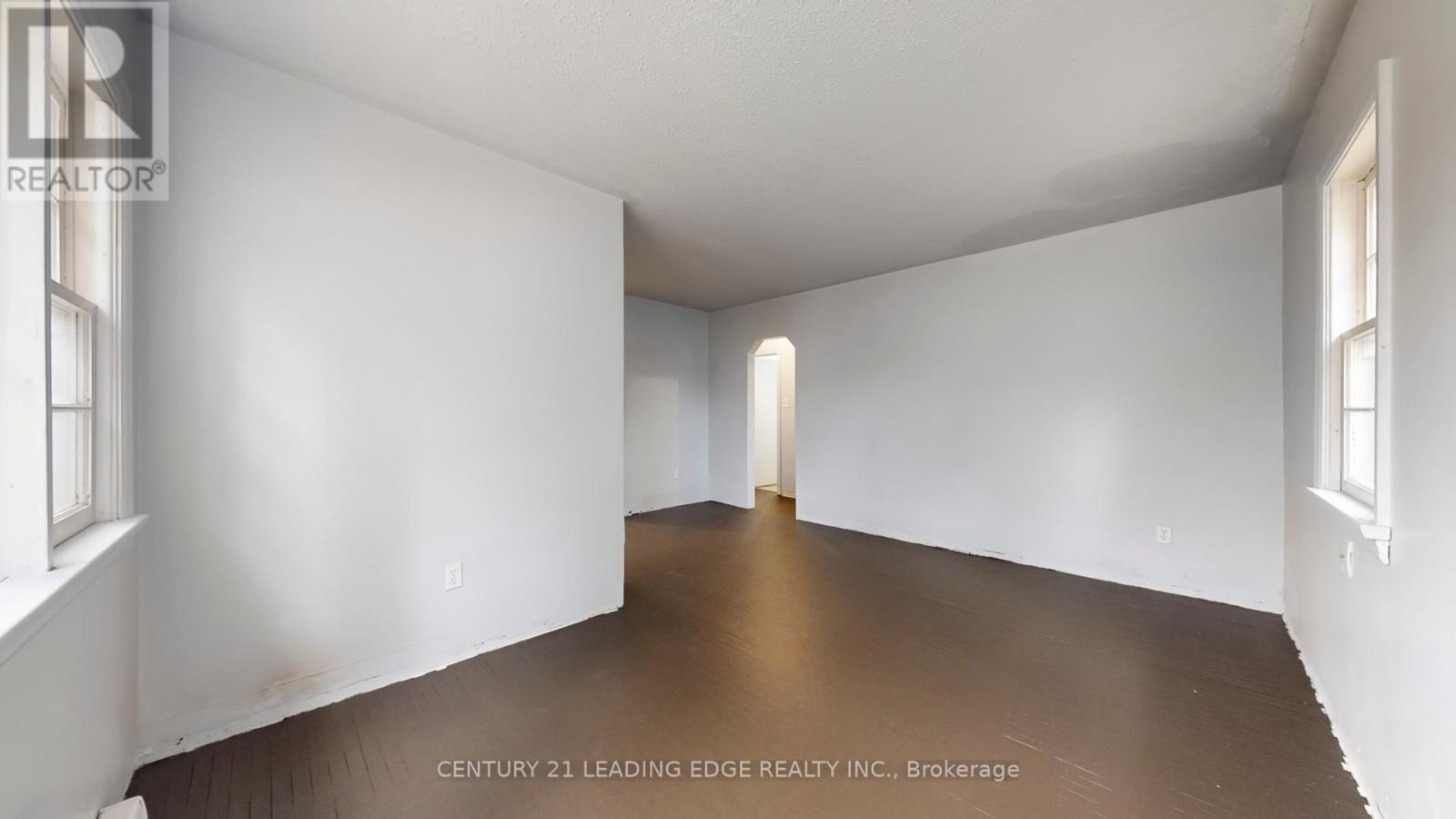 277 Gibbons Street, Oshawa, Ontario  L1J 4Y5 - Photo 5 - E12698762