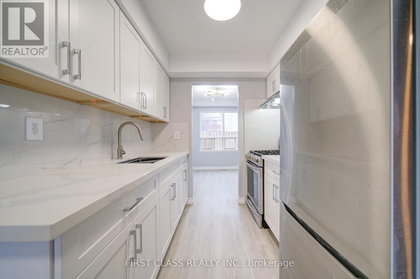 56 - 71 Cass Avenue, Toronto, Ontario  M1T 3P8 - Photo 9 - E12698772