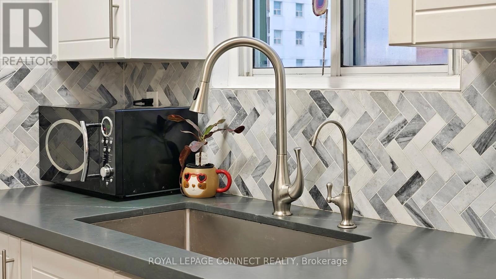 703 - 1145 Logan Avenue, Toronto, Ontario  M4K 3G9 - Photo 21 - E12698808