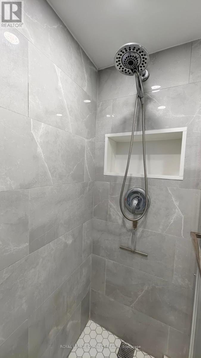 703 - 1145 Logan Avenue, Toronto, Ontario  M4K 3G9 - Photo 32 - E12698808