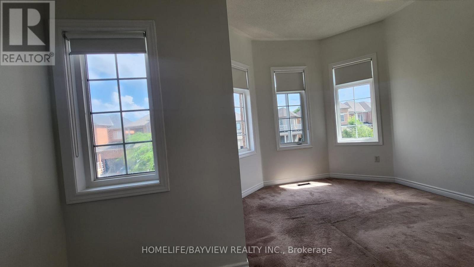 51 Waldron Crescent, Richmond Hill, Ontario  L4E 4A3 - Photo 20 - N12698732