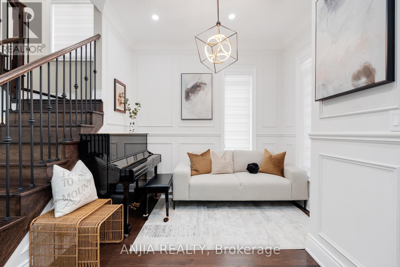 9 Mario Avenue, Markham (Cachet), Ontario  L6C 0X8 - Photo 3 - N12698740