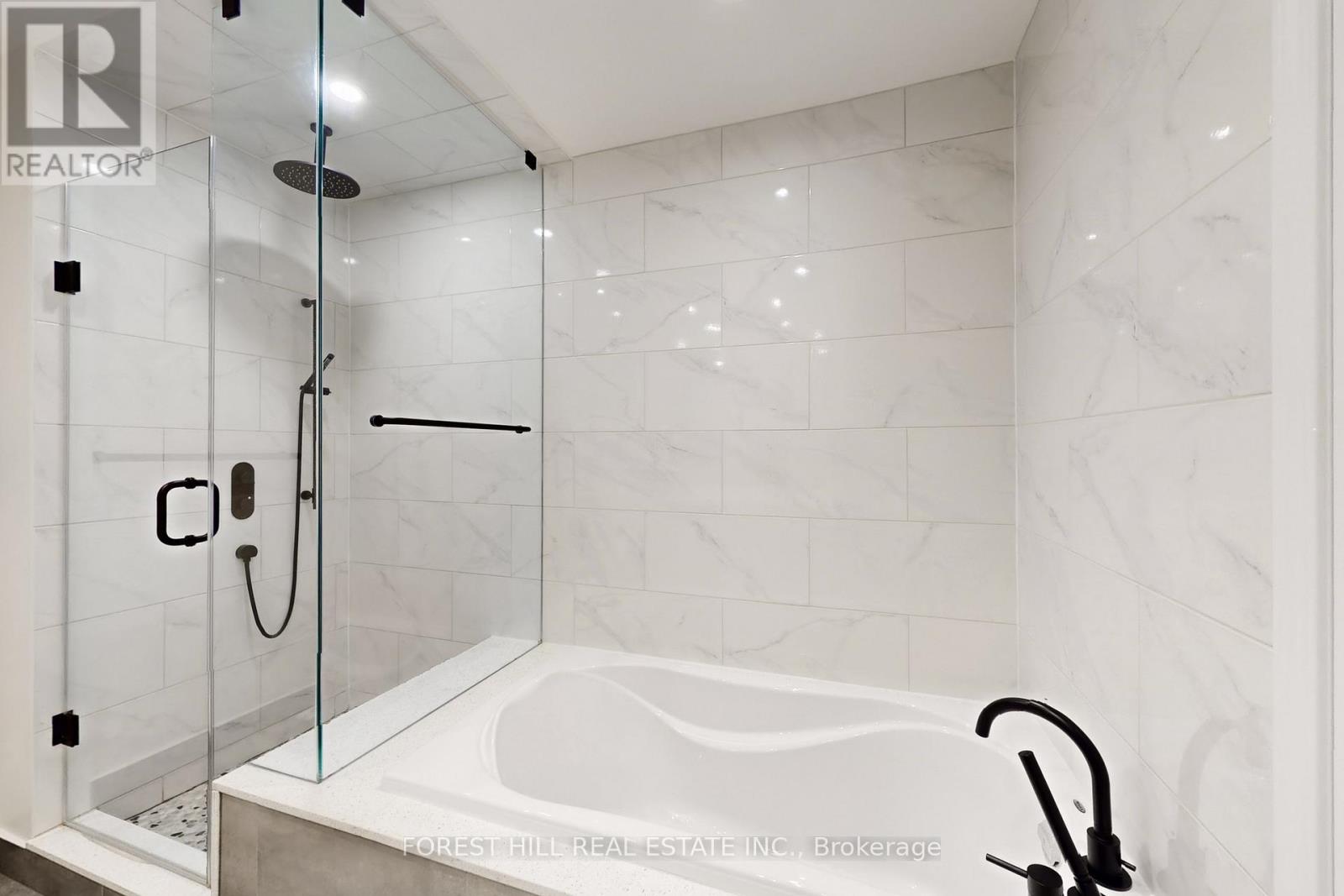 01 - 23 St.moritz Way, Markham, Ontario  L3R 4G4 - Photo 33 - N12698784