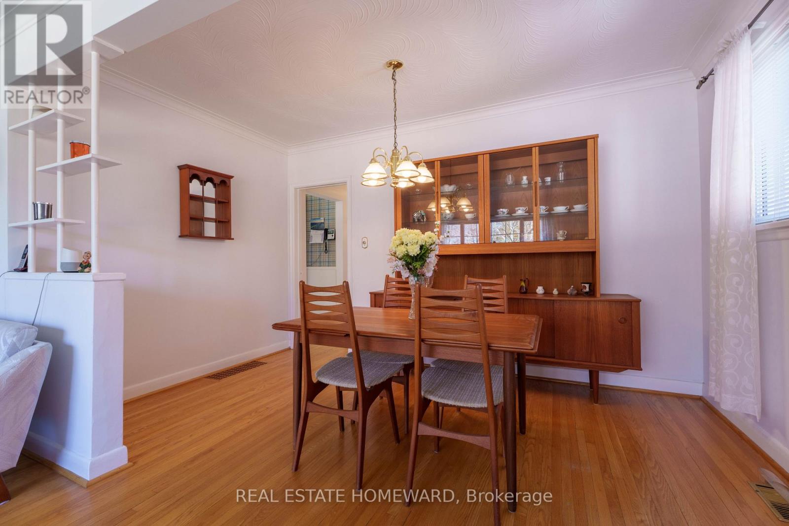 3 Chestermere Boulevard, Toronto, Ontario  M1J 2X5 - Photo 8 - E12698352