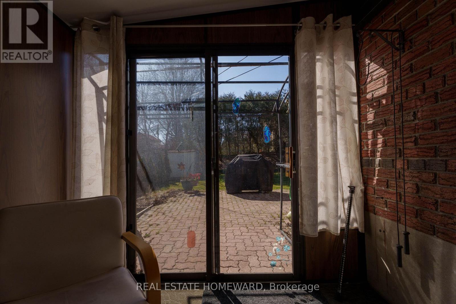 3 Chestermere Boulevard, Toronto, Ontario  M1J 2X5 - Photo 44 - E12698352