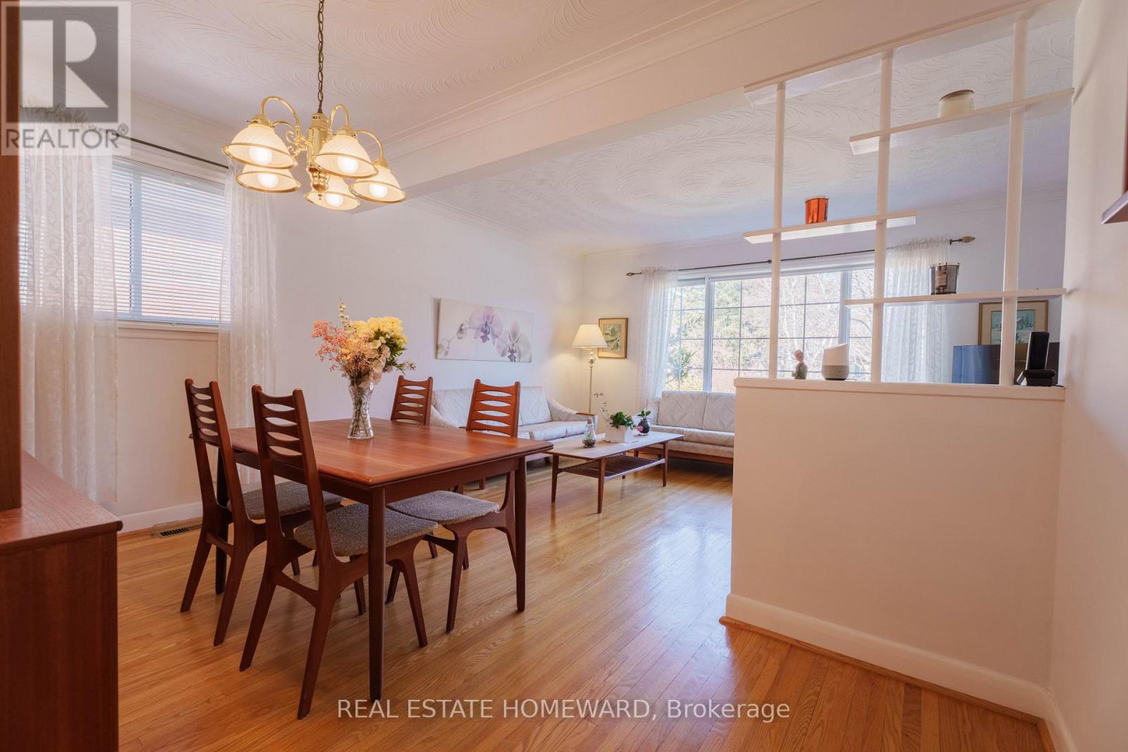 3 Chestermere Boulevard, Toronto, Ontario  M1J 2X5 - Photo 9 - E12698352