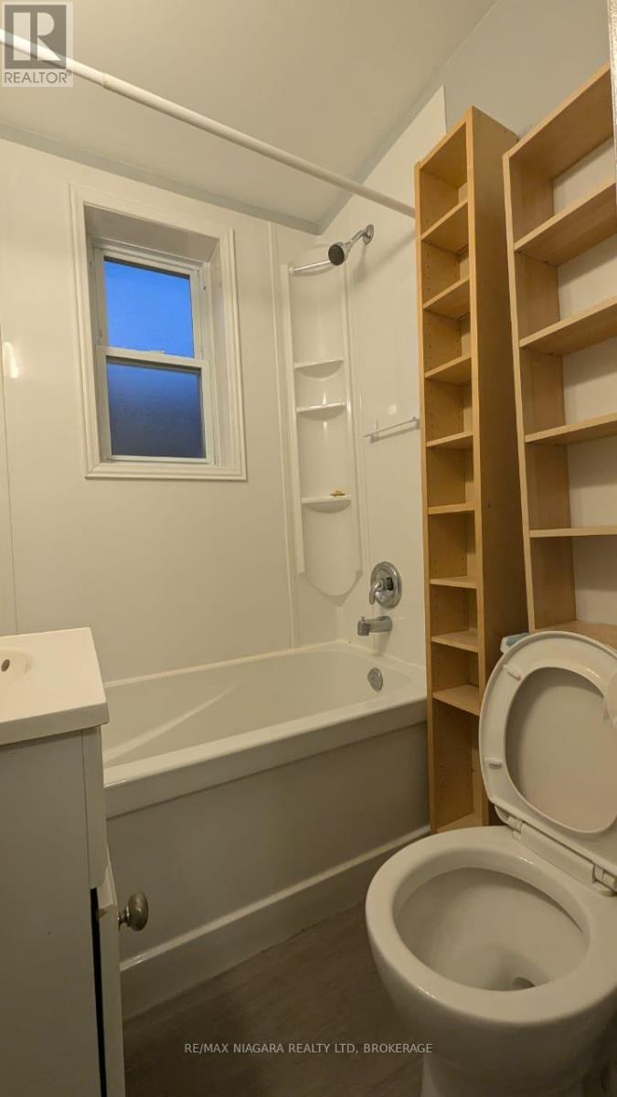 2 - 9 Masterson Drive, St. Catharines, Ontario  L2T 3N9 - Photo 5 - X12690848