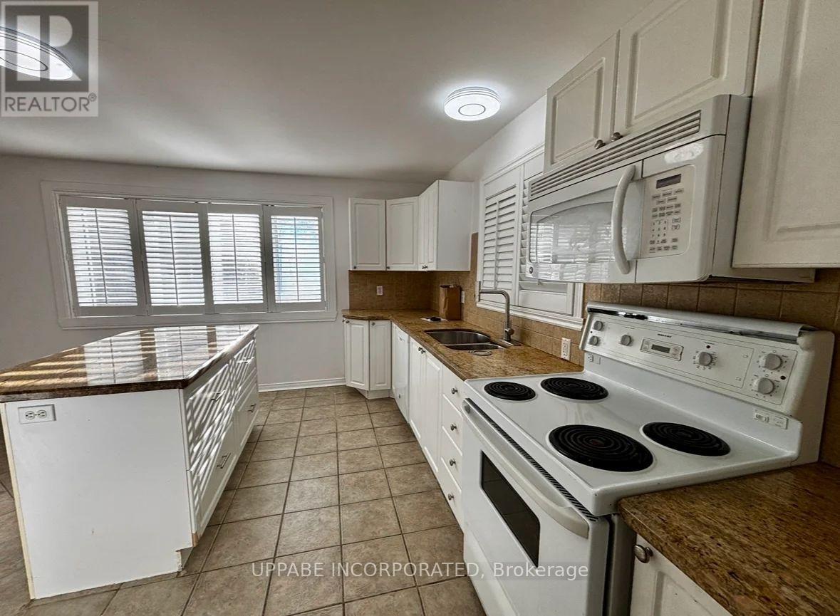 2 - 225 Cobourg Street, Ottawa, Ontario  K1N 8J2 - Photo 3 - X12501972