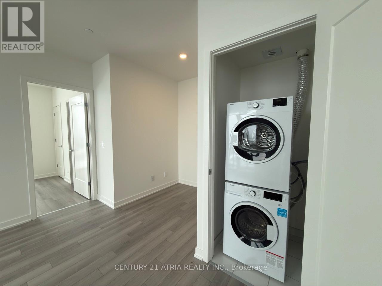 1604 - 3071 Trafalgar Road, Oakville, Ontario  L6H 8C6 - Photo 16 - W12698662