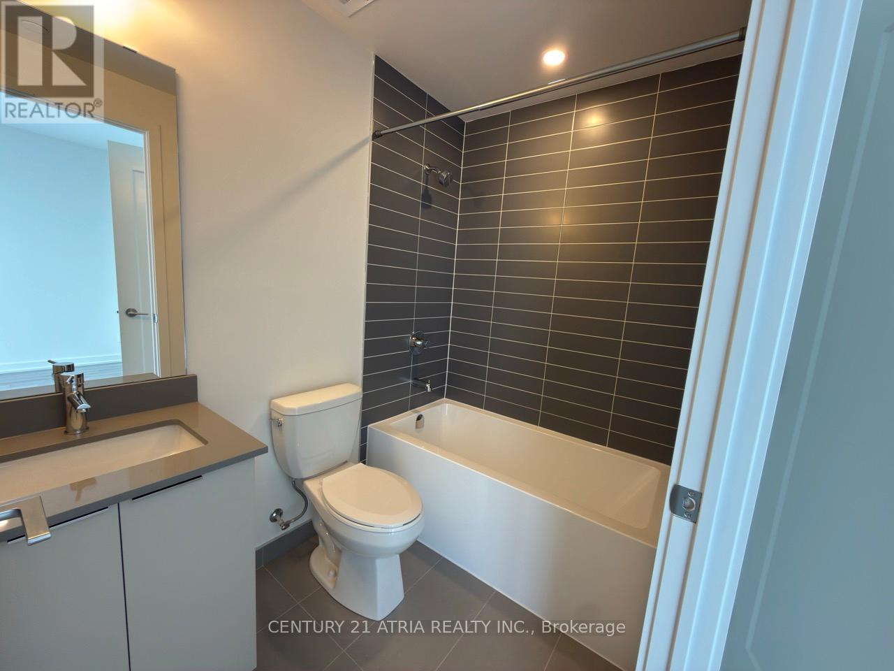 1604 - 3071 Trafalgar Road, Oakville, Ontario  L6H 8C6 - Photo 21 - W12698662