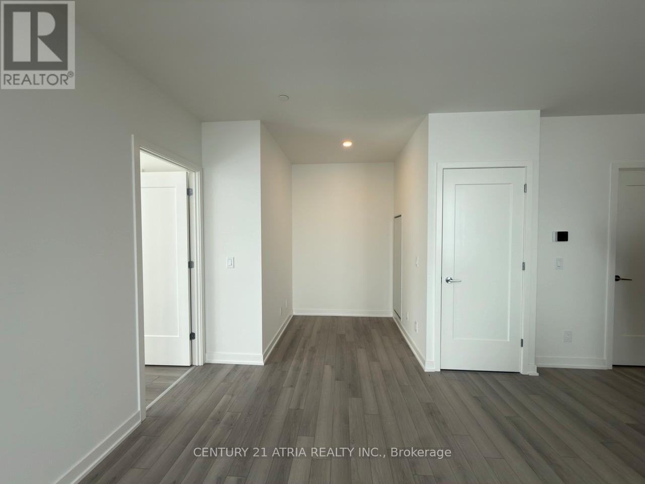 1604 - 3071 Trafalgar Road, Oakville, Ontario  L6H 8C6 - Photo 8 - W12698662