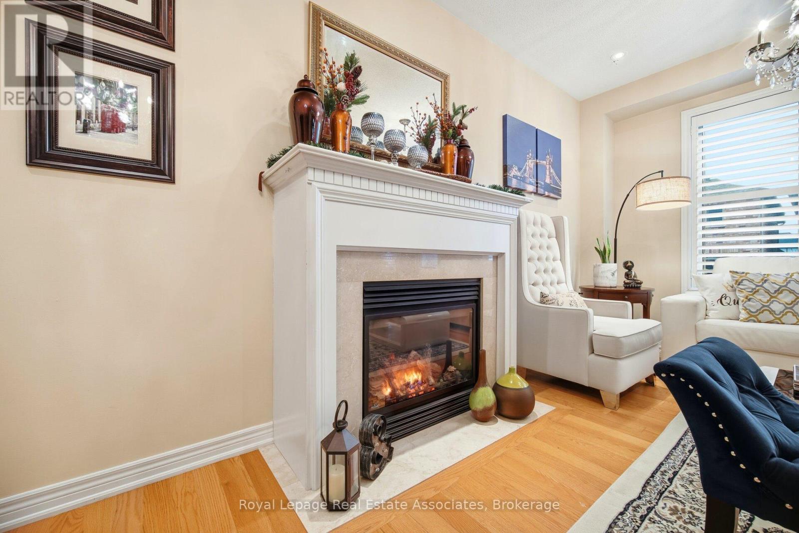 2347 Quetico Crescent, Oakville, Ontario  L6M 0R5 - Photo 10 - W12698690