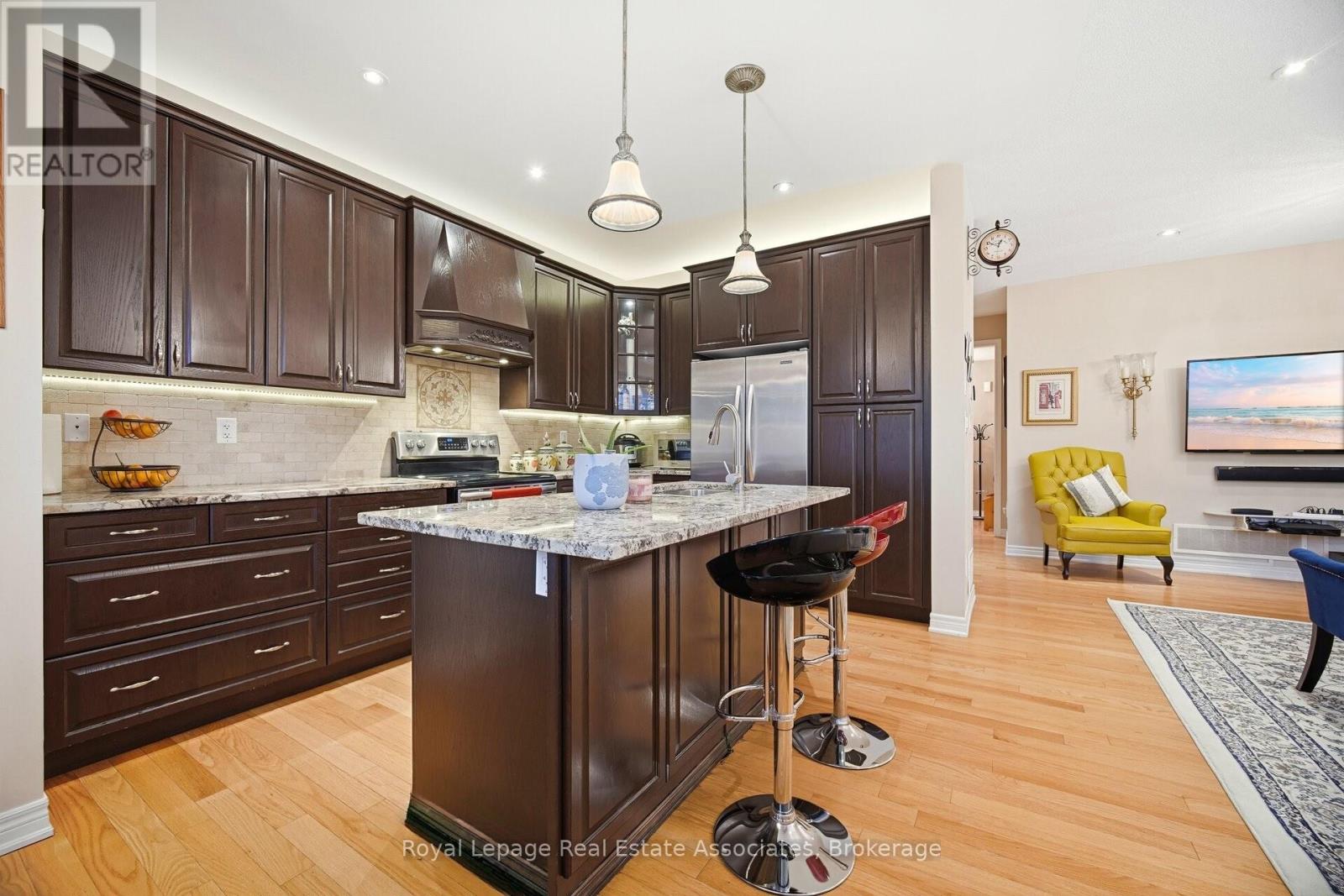 2347 Quetico Crescent, Oakville, Ontario  L6M 0R5 - Photo 12 - W12698690