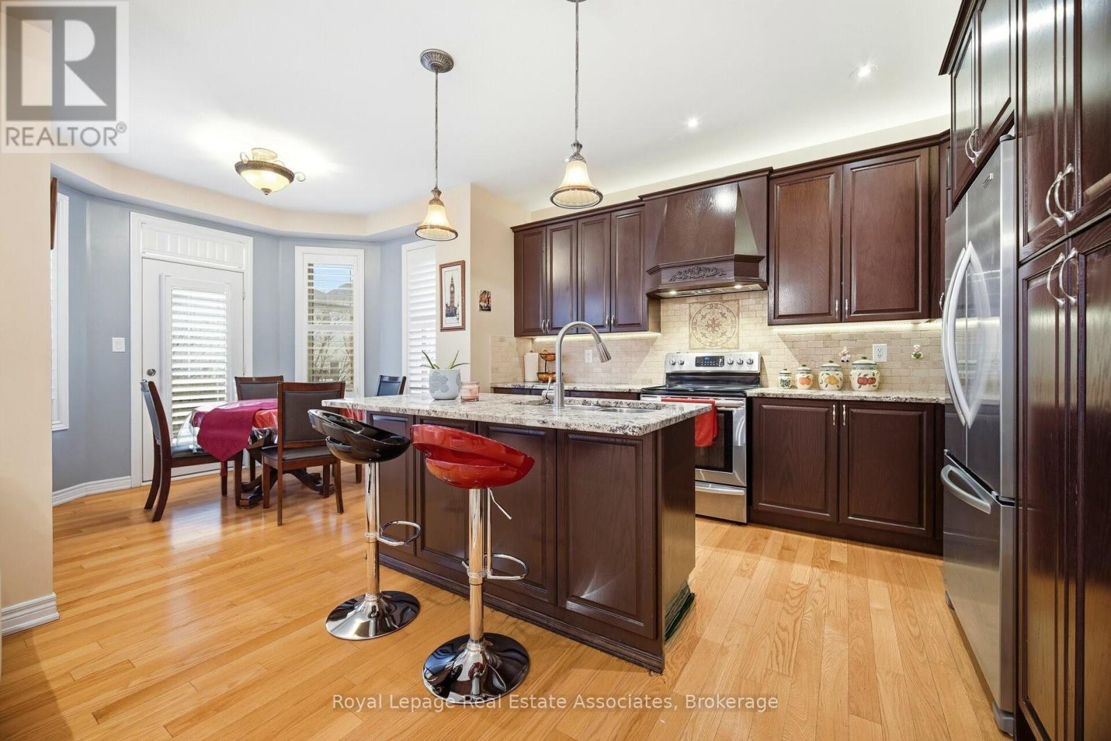 2347 Quetico Crescent, Oakville, Ontario  L6M 0R5 - Photo 13 - W12698690