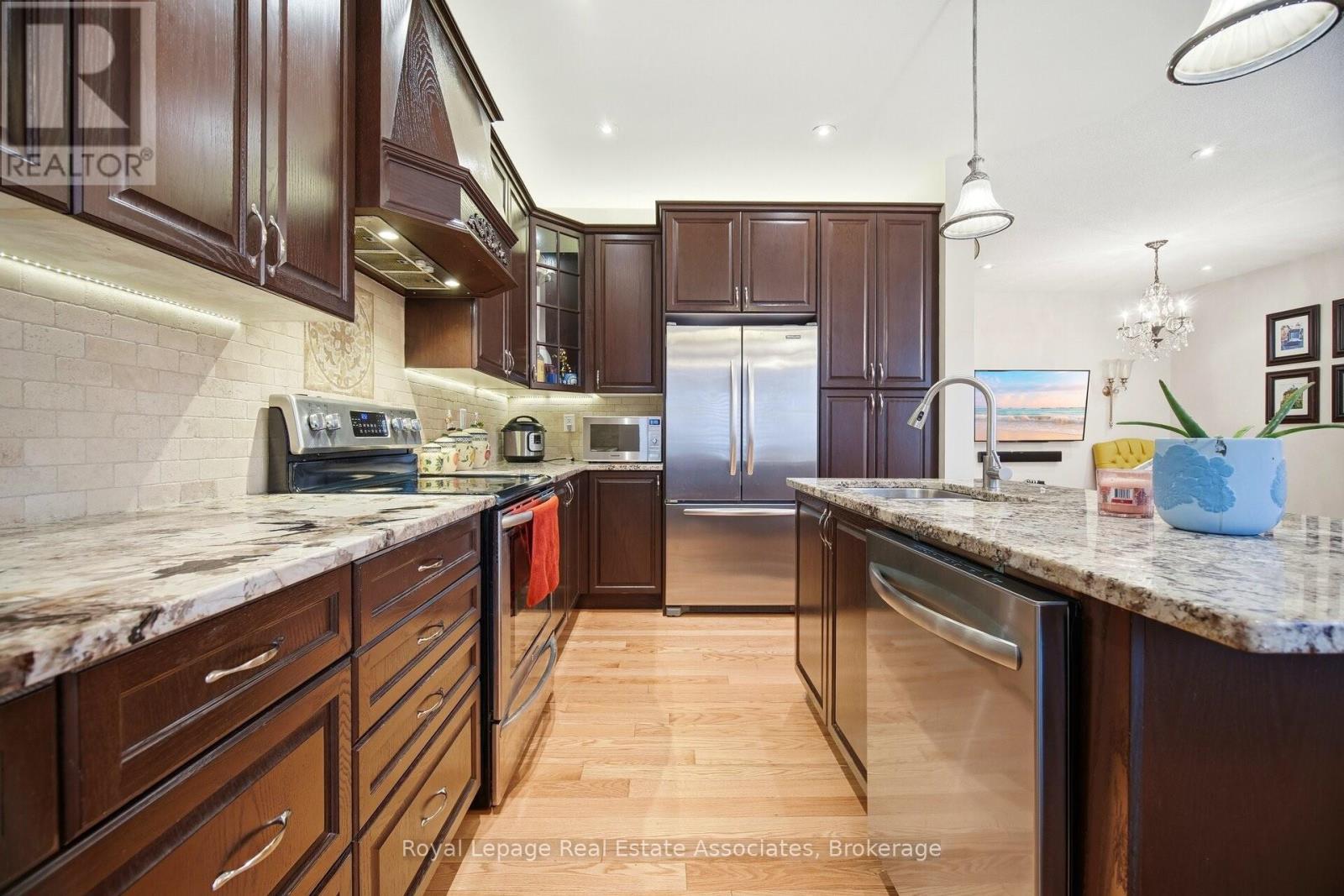 2347 Quetico Crescent, Oakville, Ontario  L6M 0R5 - Photo 14 - W12698690