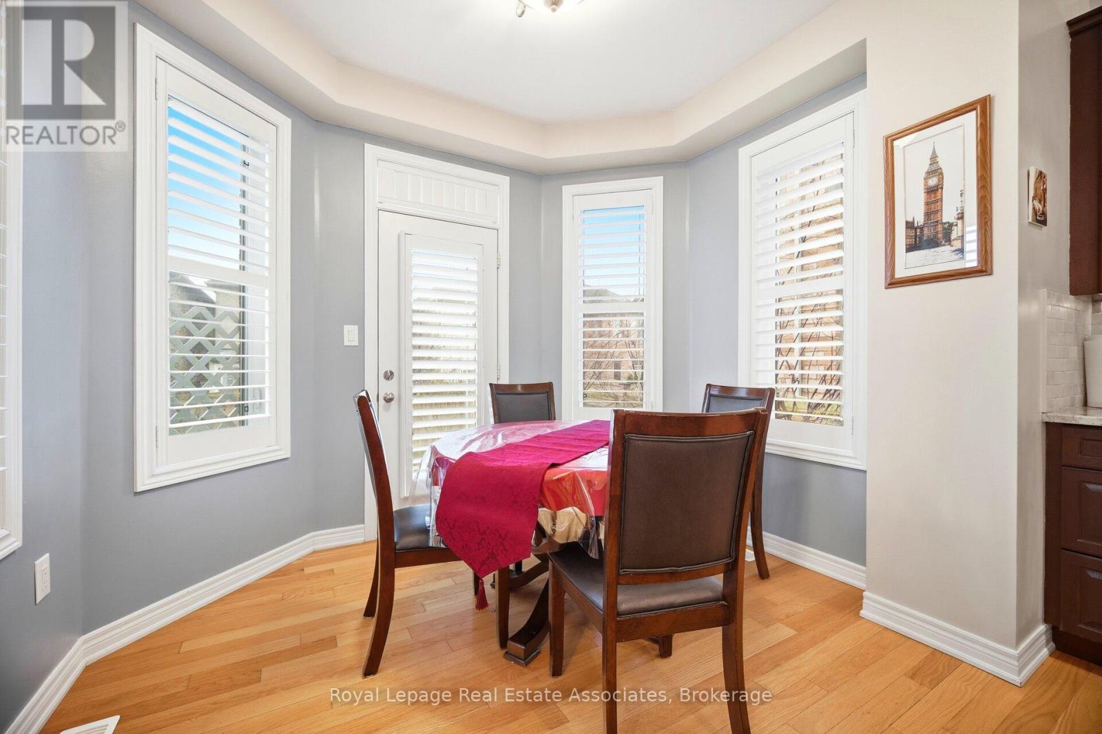 2347 Quetico Crescent, Oakville, Ontario  L6M 0R5 - Photo 18 - W12698690