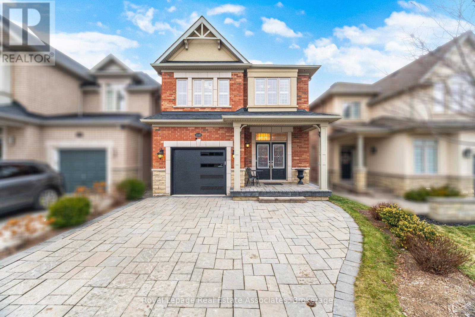 2347 Quetico Crescent, Oakville, Ontario  L6M 0R5 - Photo 2 - W12698690