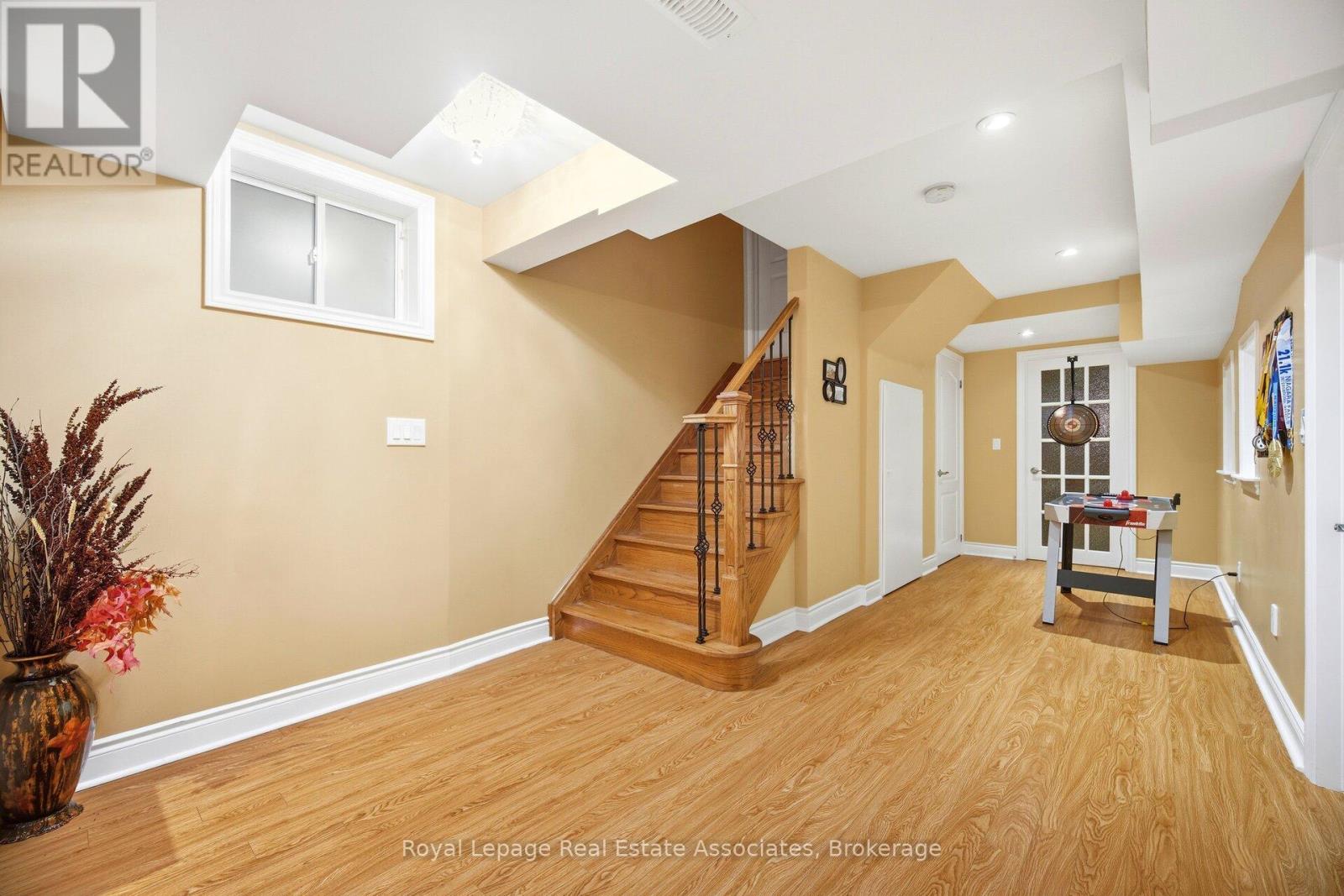 2347 Quetico Crescent, Oakville, Ontario  L6M 0R5 - Photo 34 - W12698690