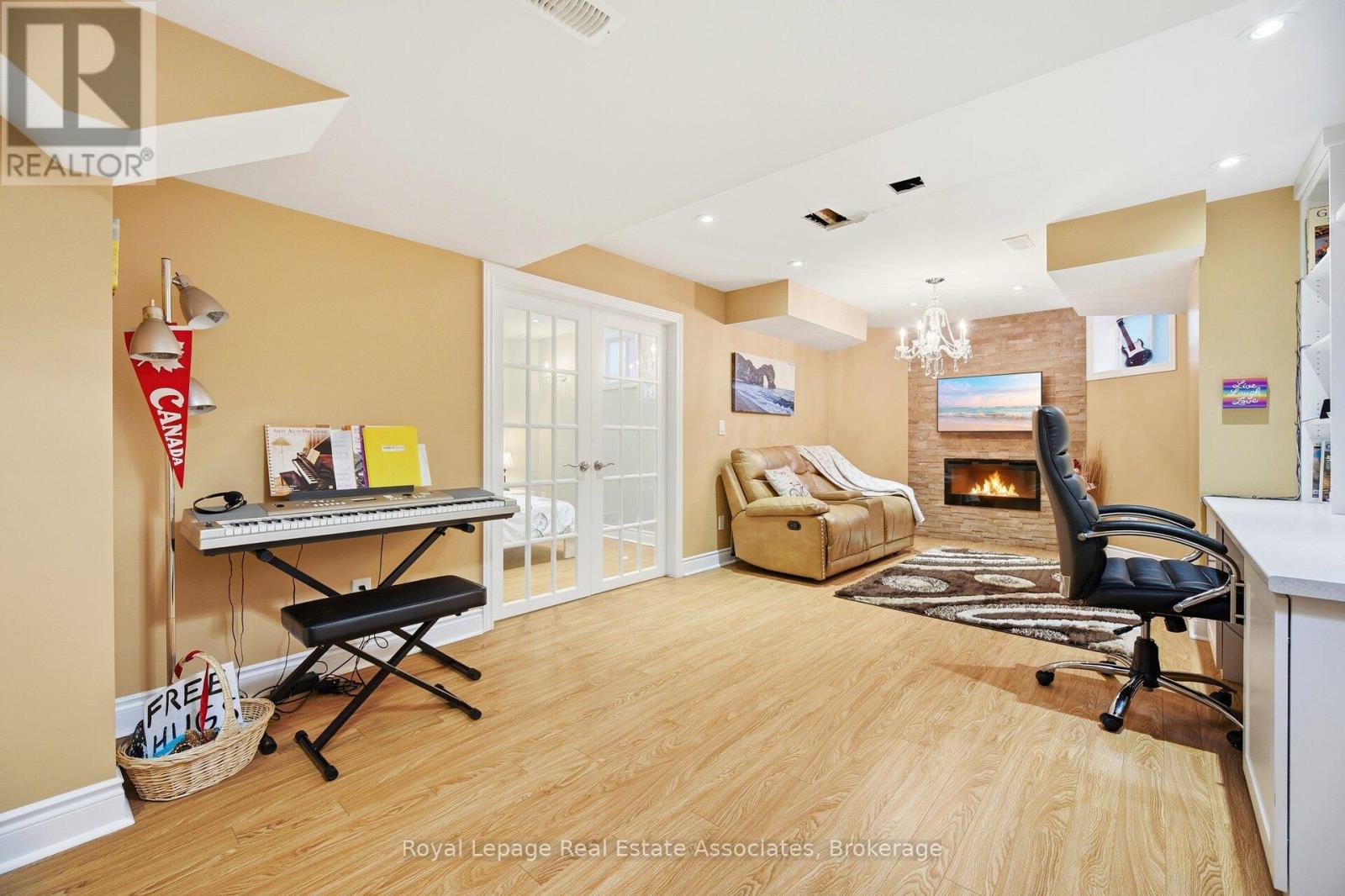 2347 Quetico Crescent, Oakville, Ontario  L6M 0R5 - Photo 40 - W12698690