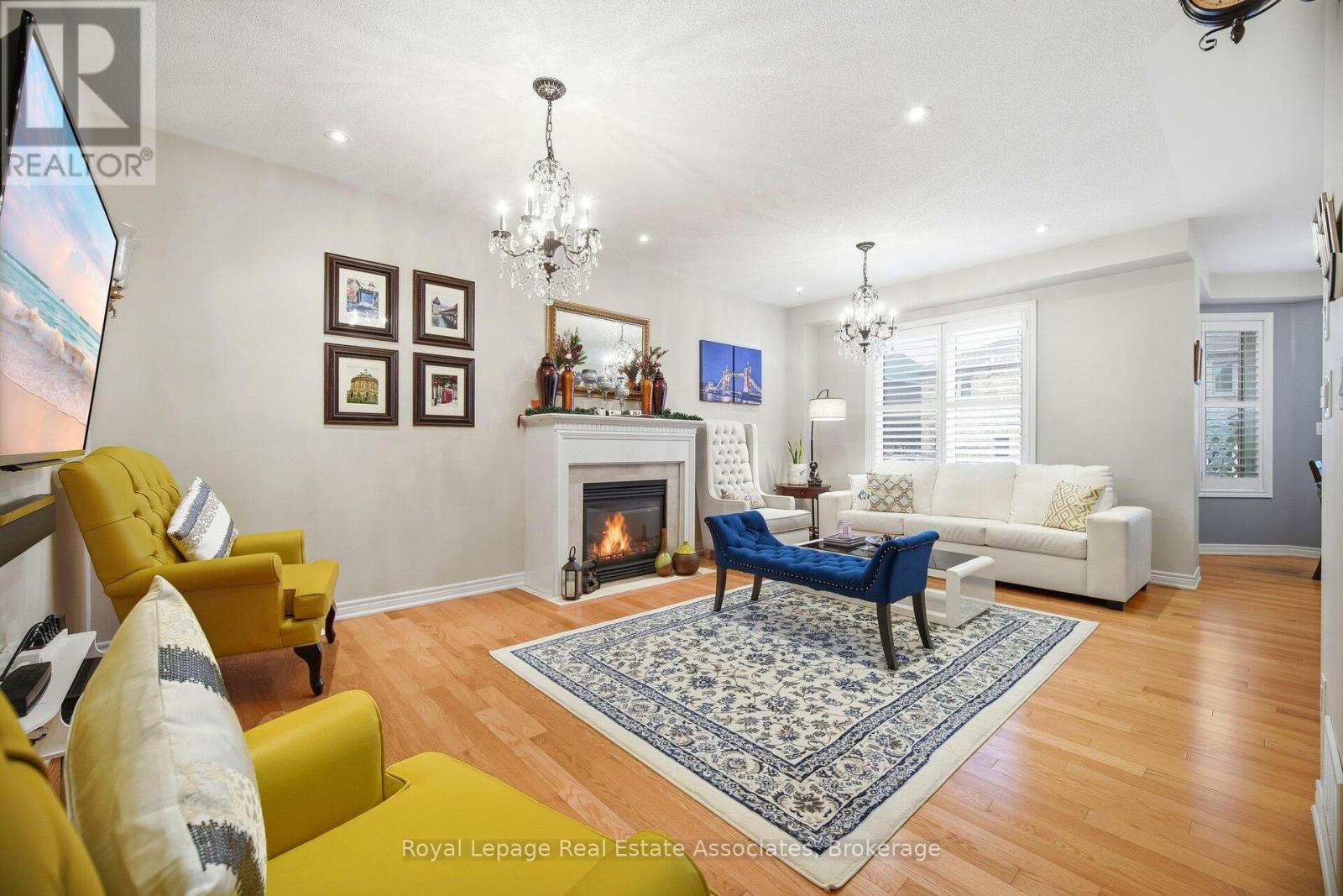 2347 Quetico Crescent, Oakville, Ontario  L6M 0R5 - Photo 8 - W12698690