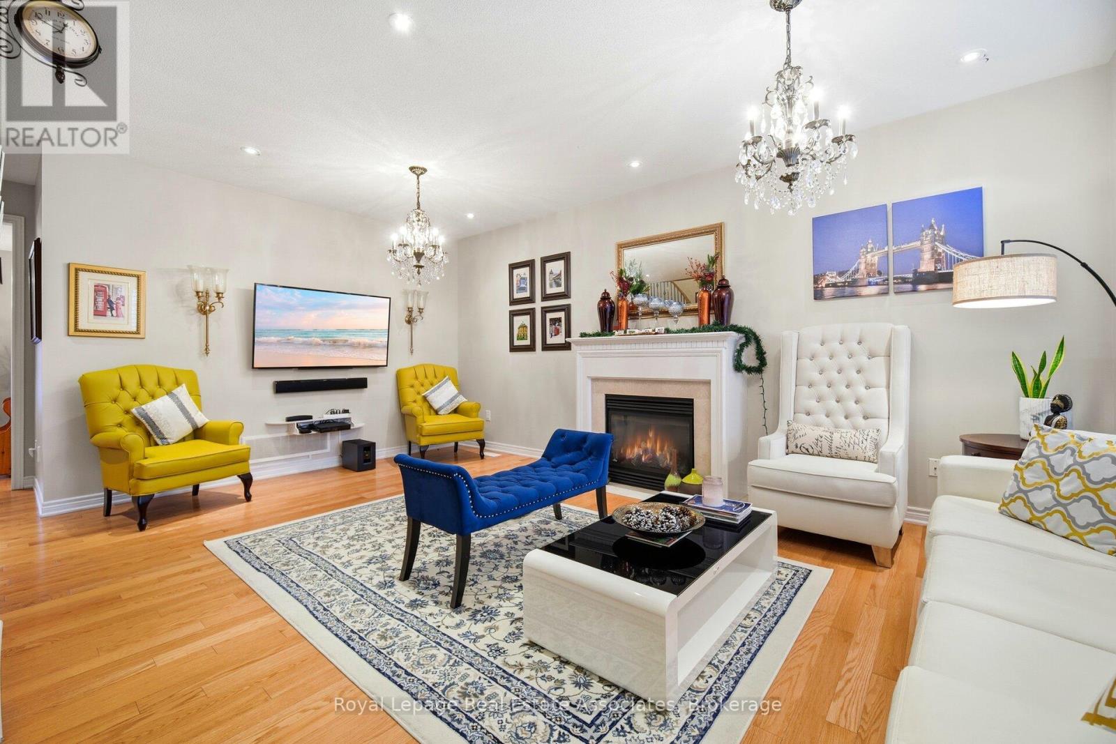 2347 Quetico Crescent, Oakville, Ontario  L6M 0R5 - Photo 9 - W12698690