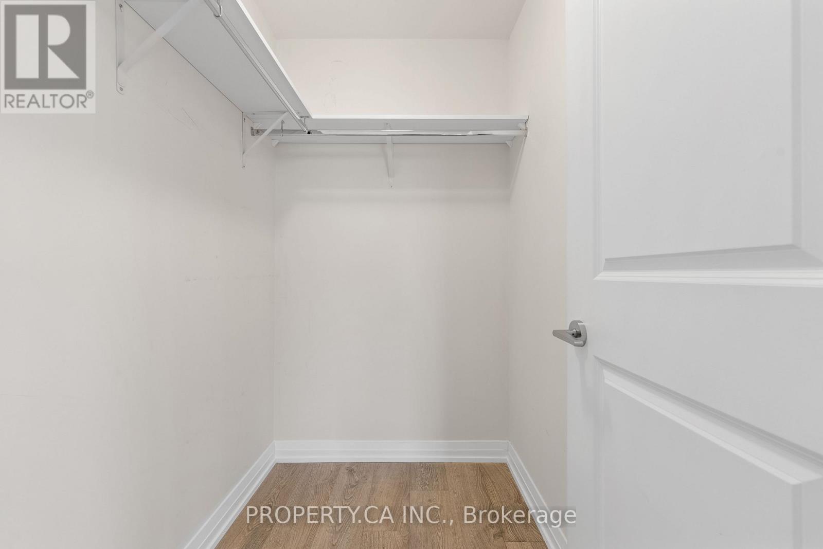 1002 - 50 Thomas Riley Road, Toronto, Ontario  M9B 0C5 - Photo 11 - W12698698