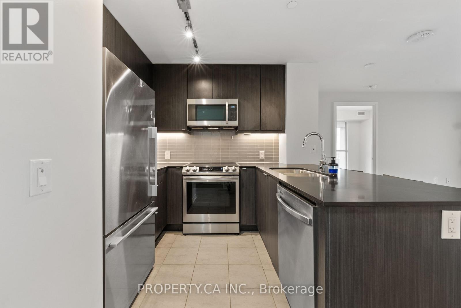 1002 - 50 Thomas Riley Road, Toronto, Ontario  M9B 0C5 - Photo 15 - W12698698