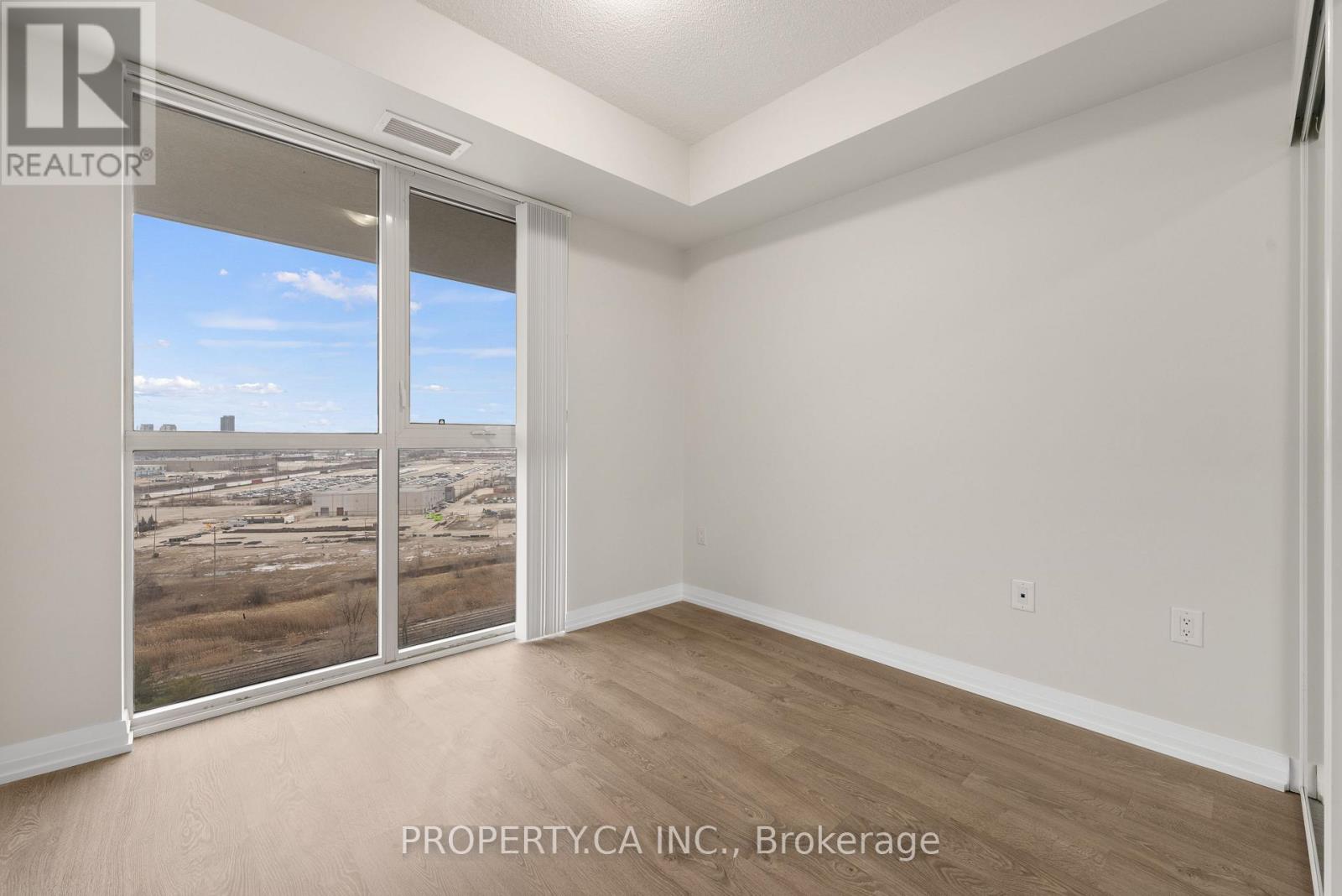 1002 - 50 Thomas Riley Road, Toronto, Ontario  M9B 0C5 - Photo 18 - W12698698