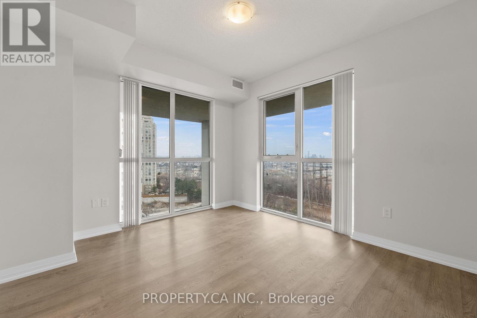 1002 - 50 Thomas Riley Road, Toronto, Ontario  M9B 0C5 - Photo 7 - W12698698