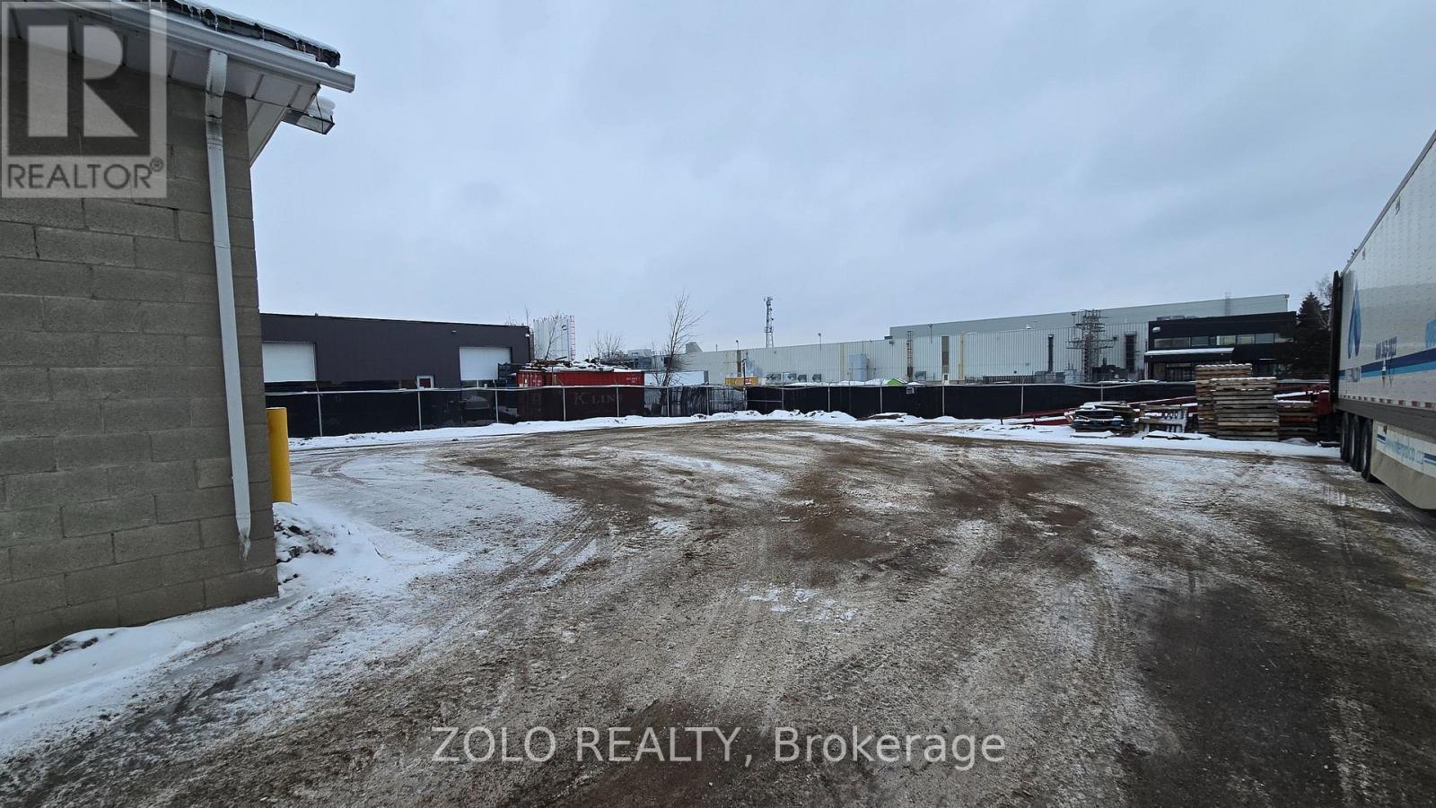 9 Stewart Court, Orangeville, Ontario L9W 3Z9 - Photo 8 - W12698750